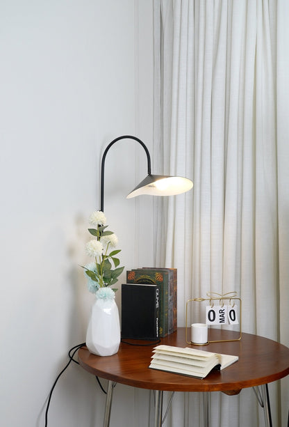 Alocasia Swivel Plug-in Wall Lamp