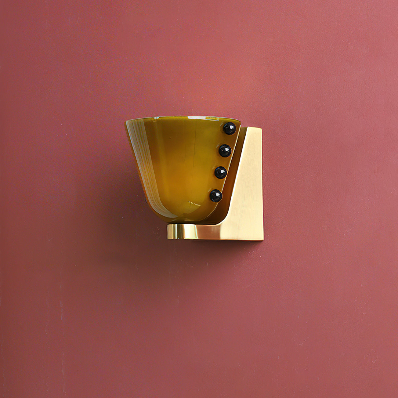 Berries Wall Lamp