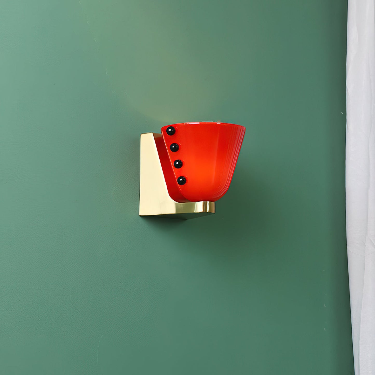 Berries Wall Lamp