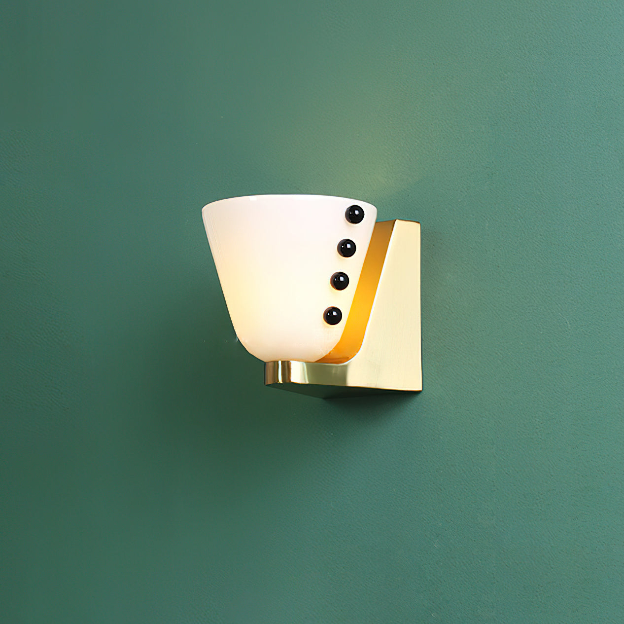 Berries Wall Lamp