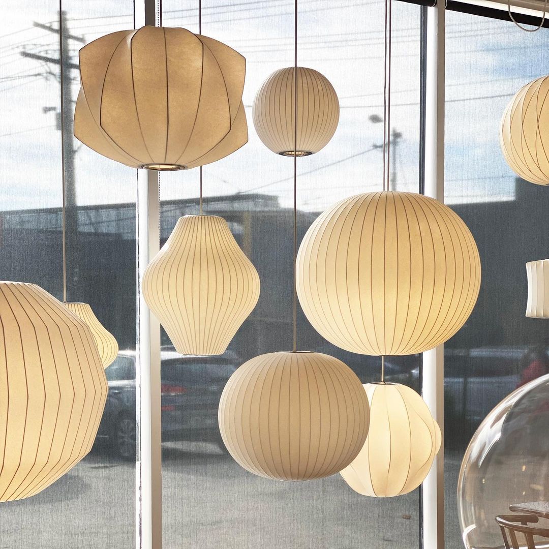 Élise Mulberry Silk Pendant Lamp