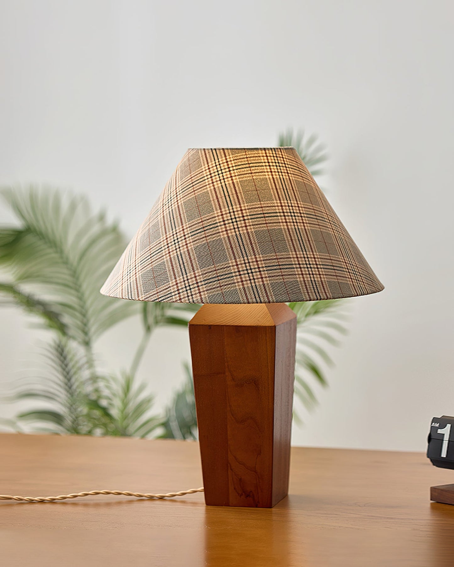 Cabin Table Lamp