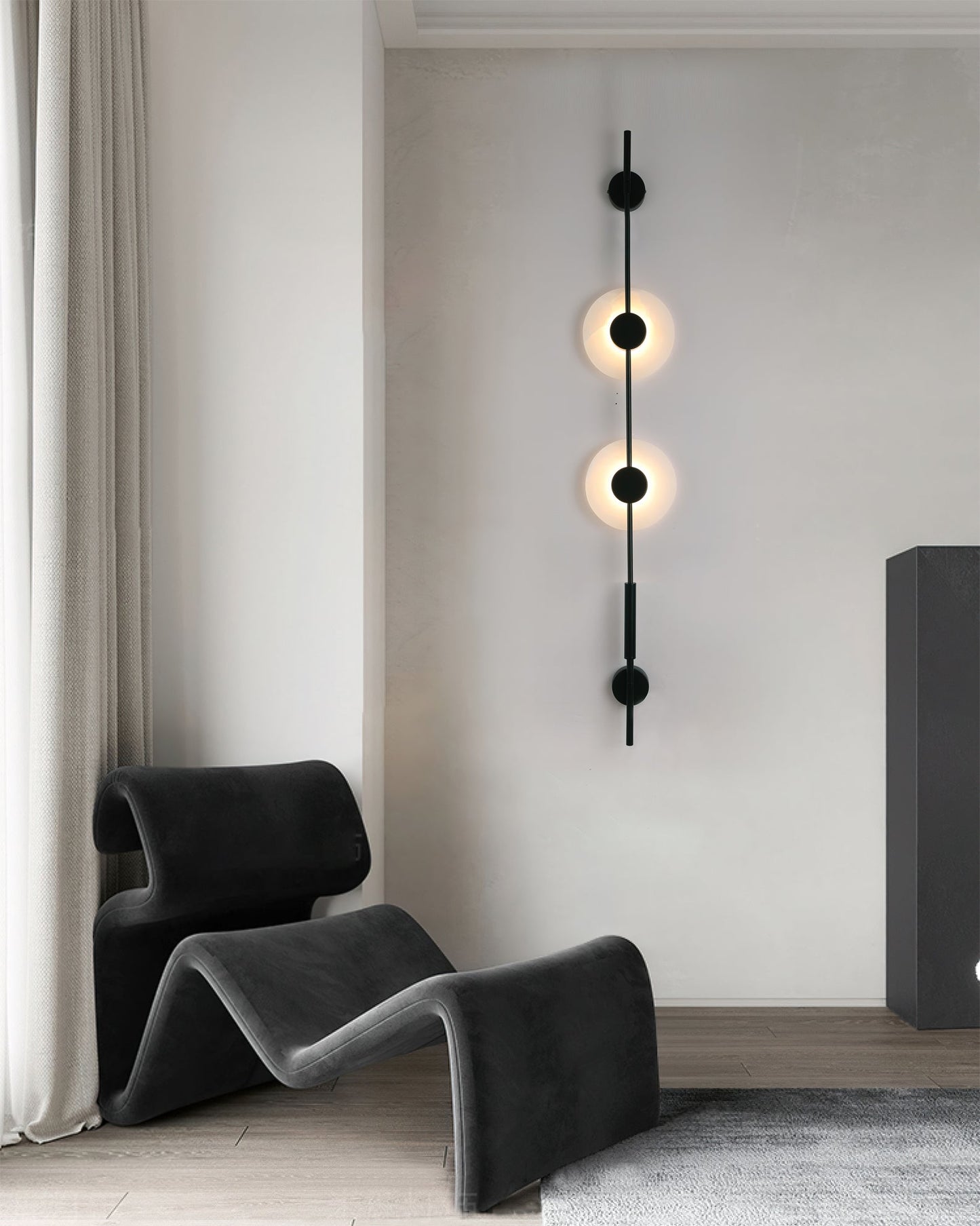 Carlyle Vertical Alabaster Wall Lamp