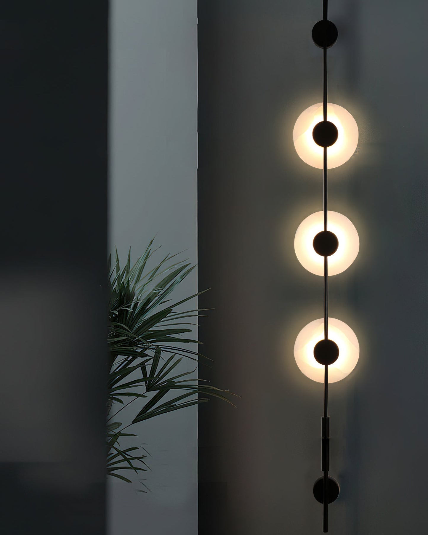 Carlyle Vertical Alabaster Wall Lamp