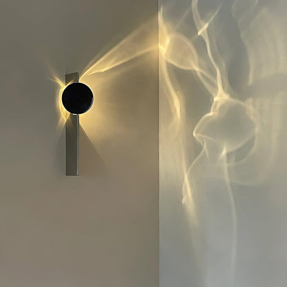 Kinetic Shadow Wall Lamp