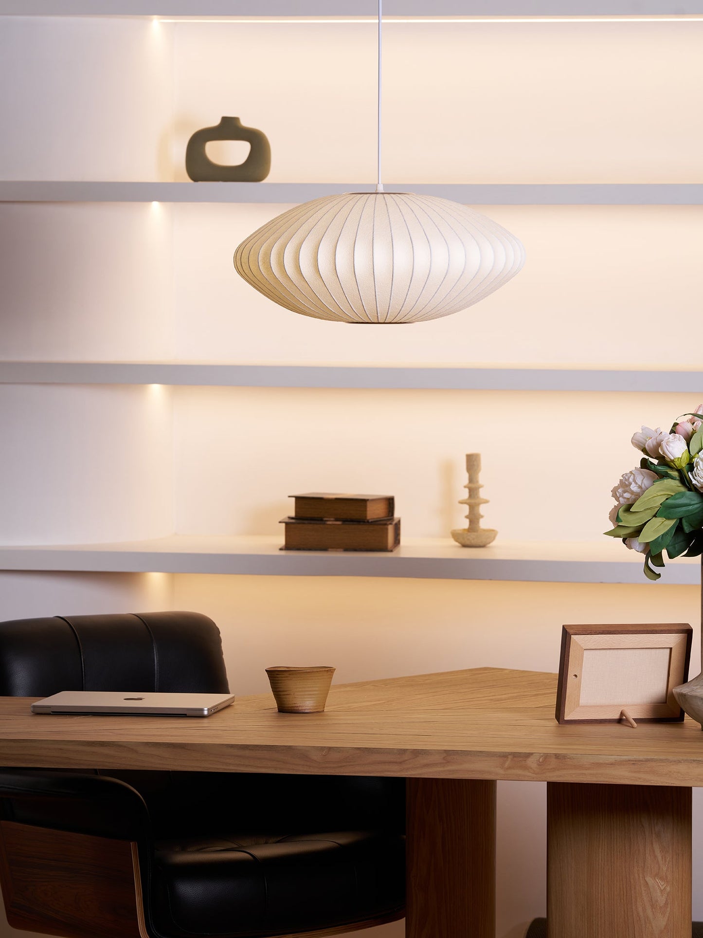 Élise Mulberry Silk Pendant Lamp