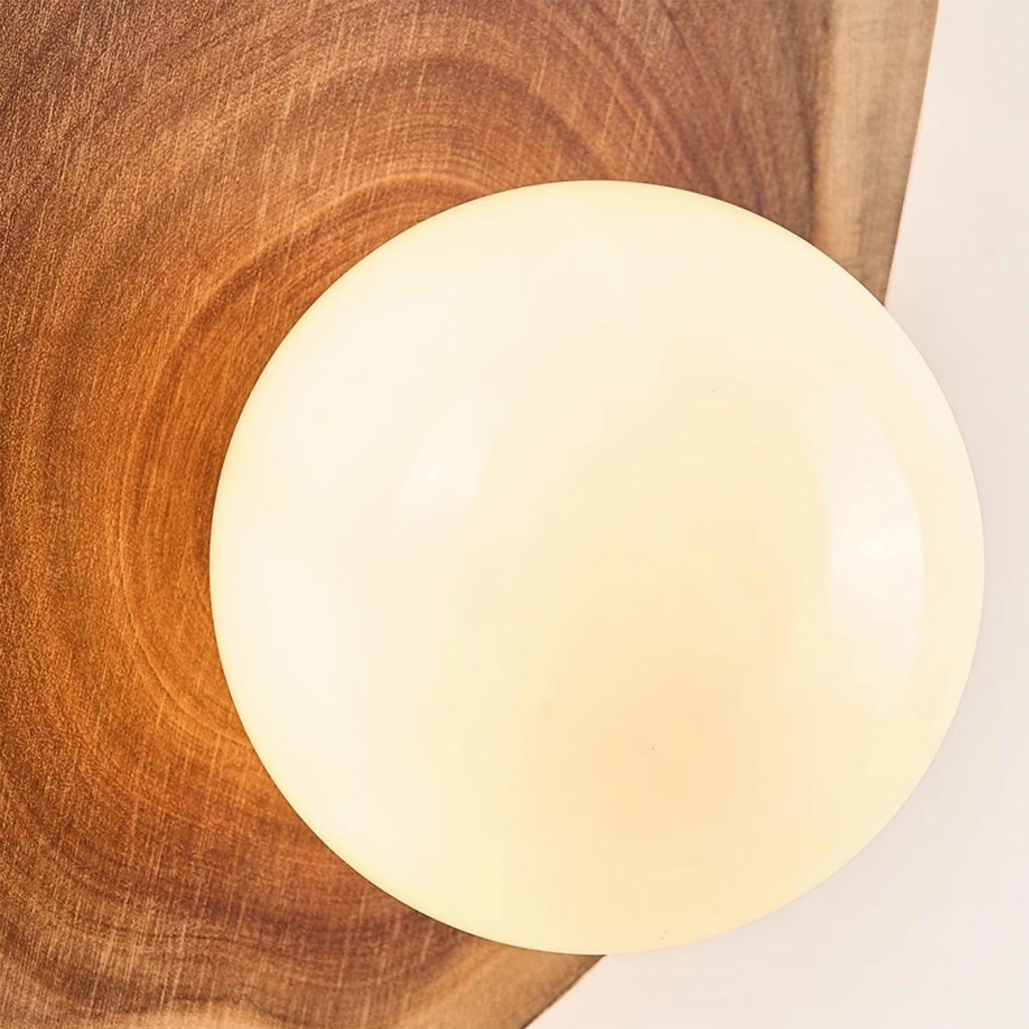 Eivor Wall Light