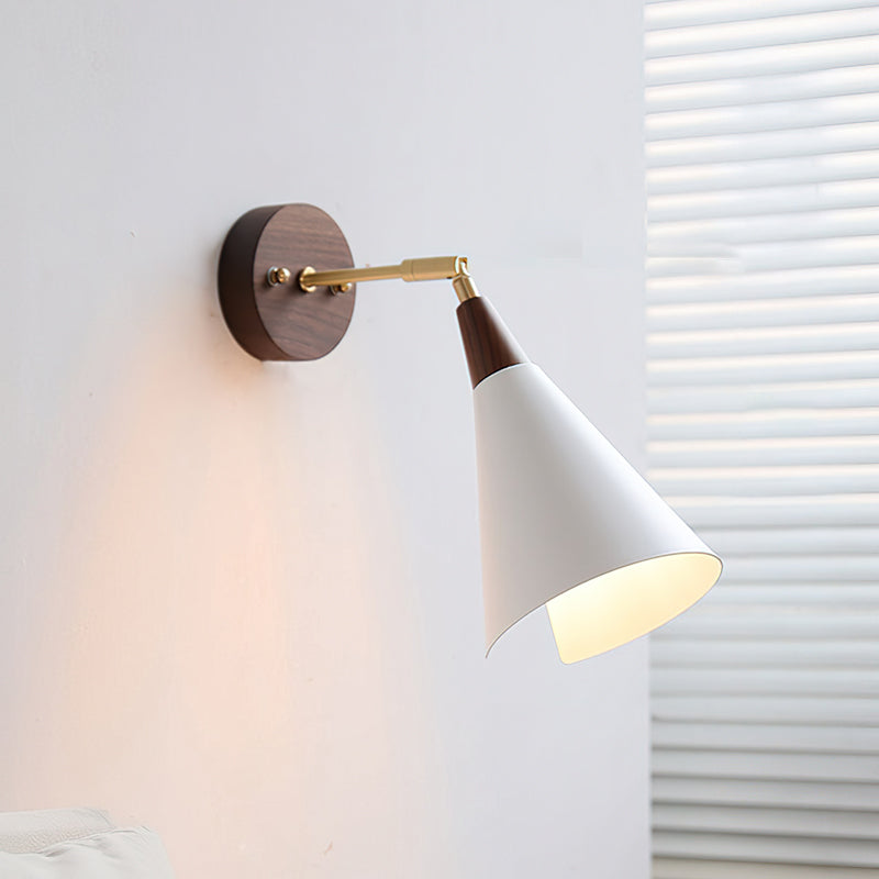 Fleka Wall Lamp