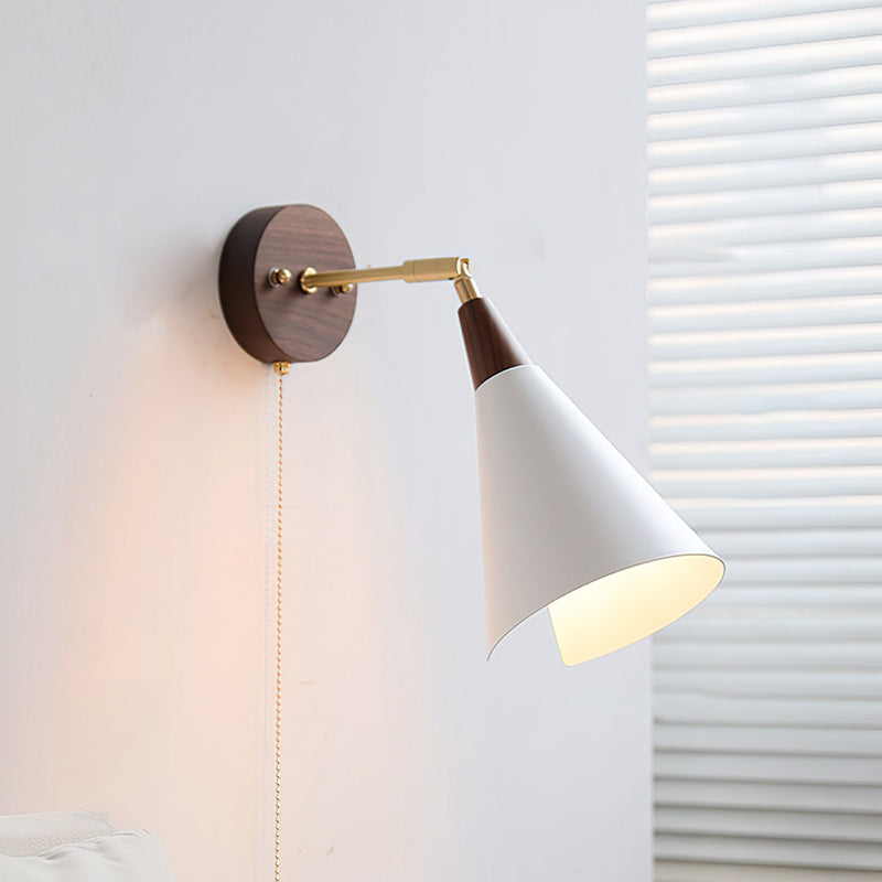 Fleka Wall Lamp