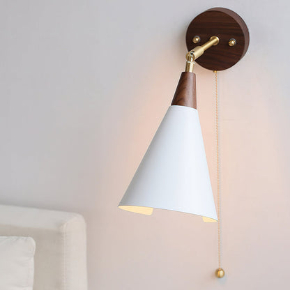Fleka Wall Lamp