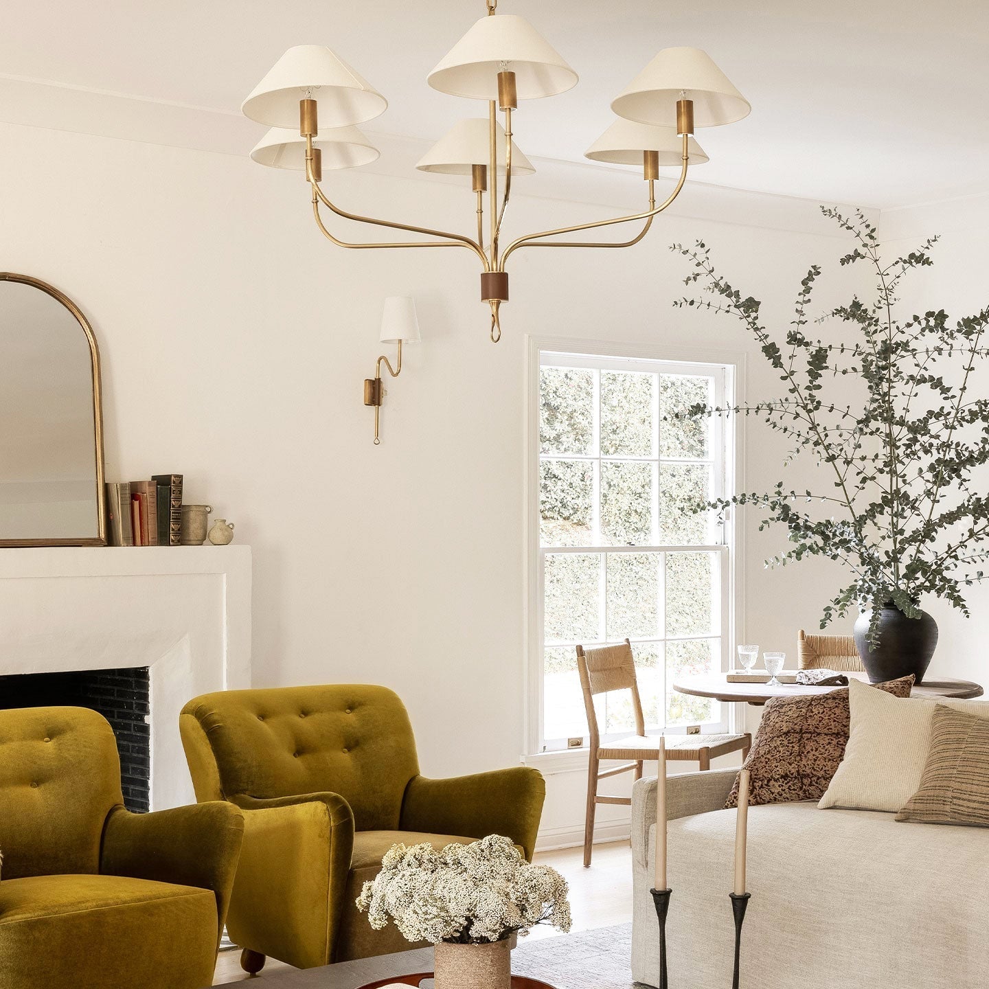Griffin Staggered Tail Chandelier