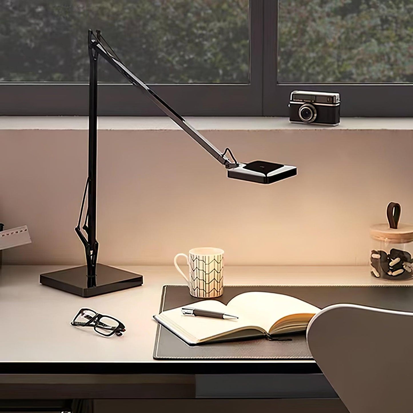 Edge Table Lamp