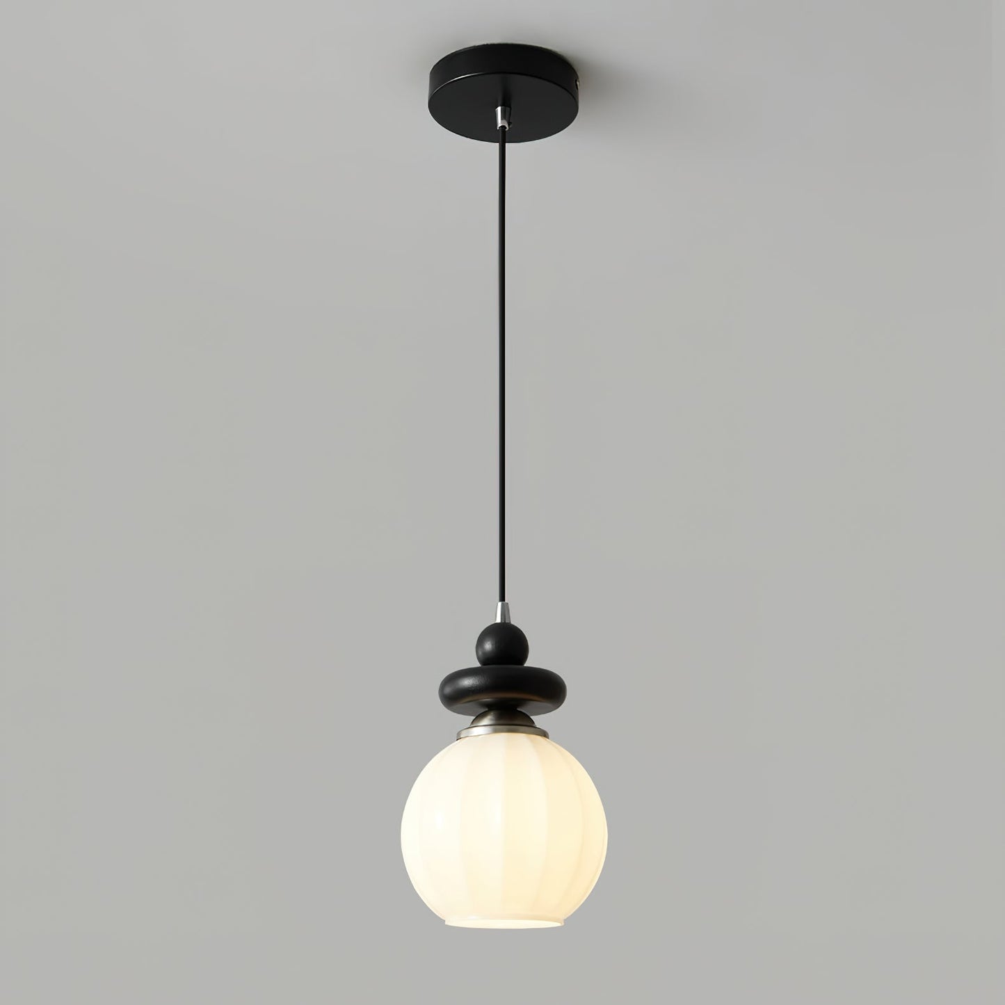 Maru Pendant Light