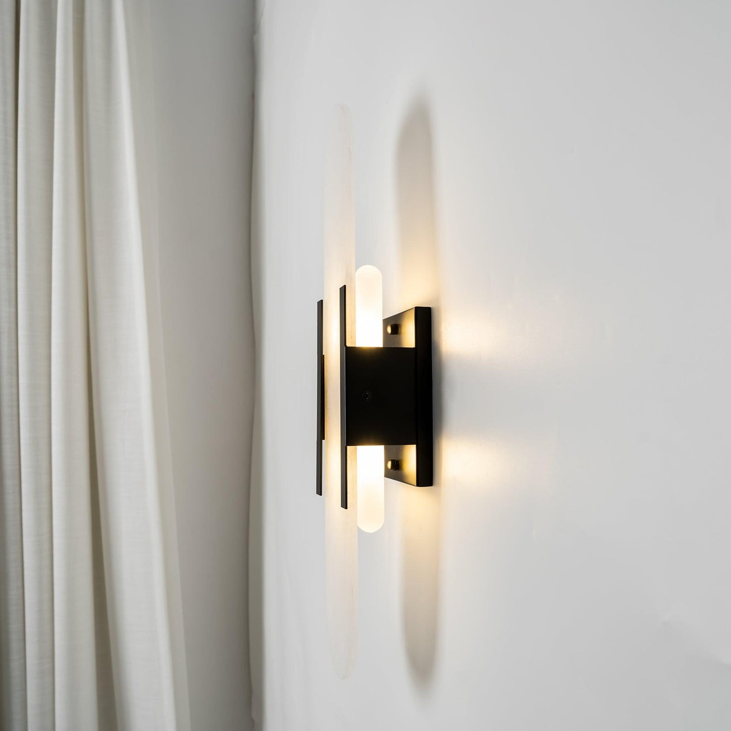 Ginevra Alabaster Wall Lamp