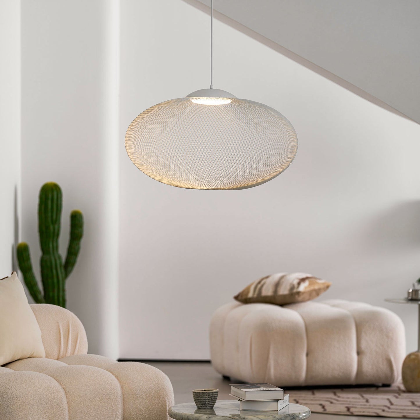 Metallic Meshwork Pendant Lamp
