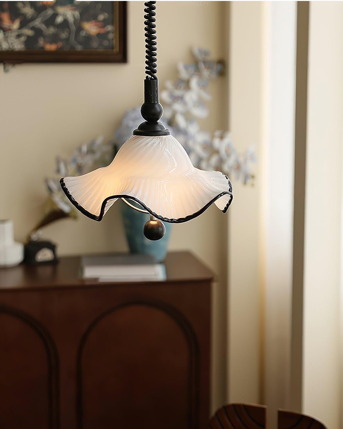 Mobo Pendant Light
