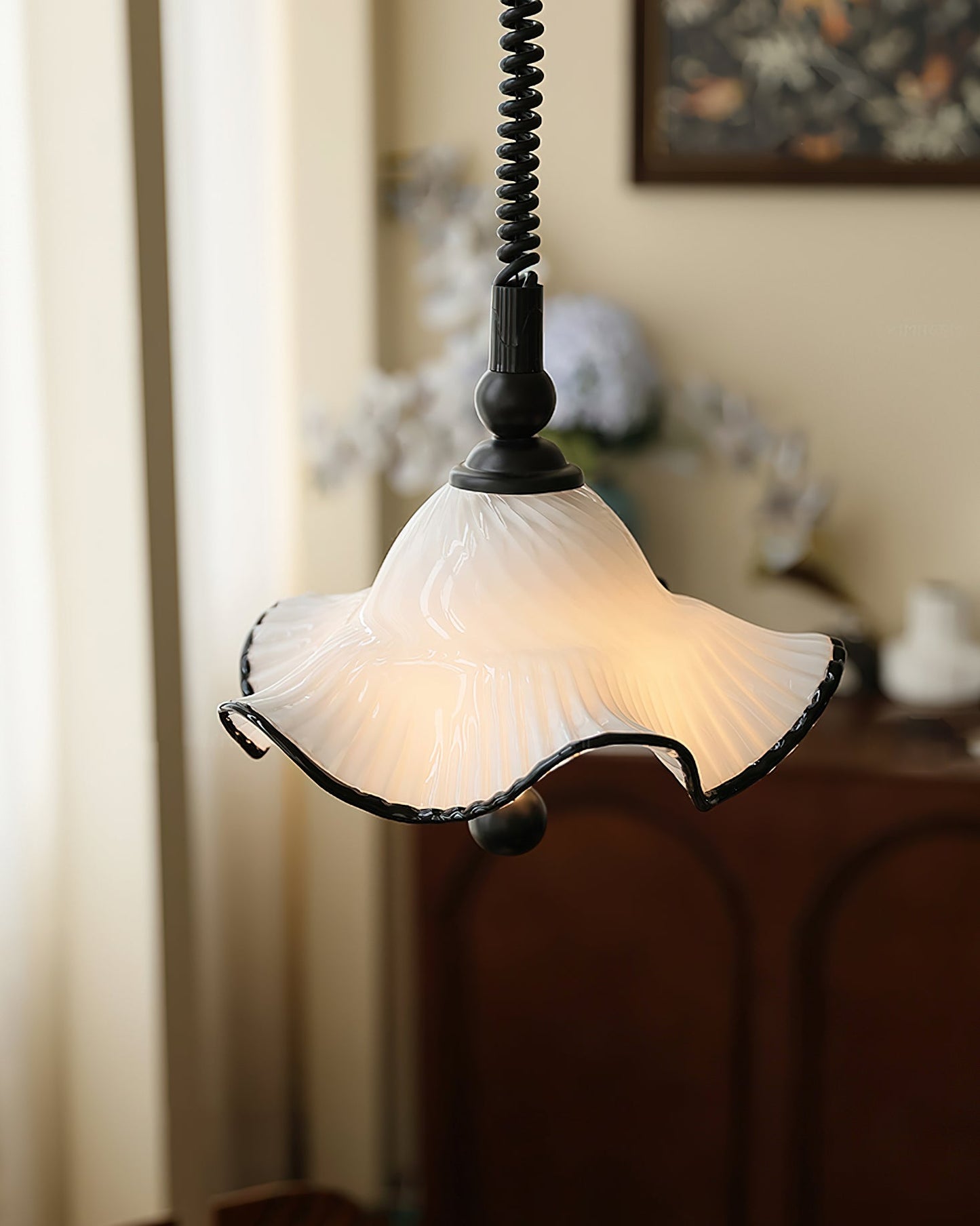 Mobo Pendant Light