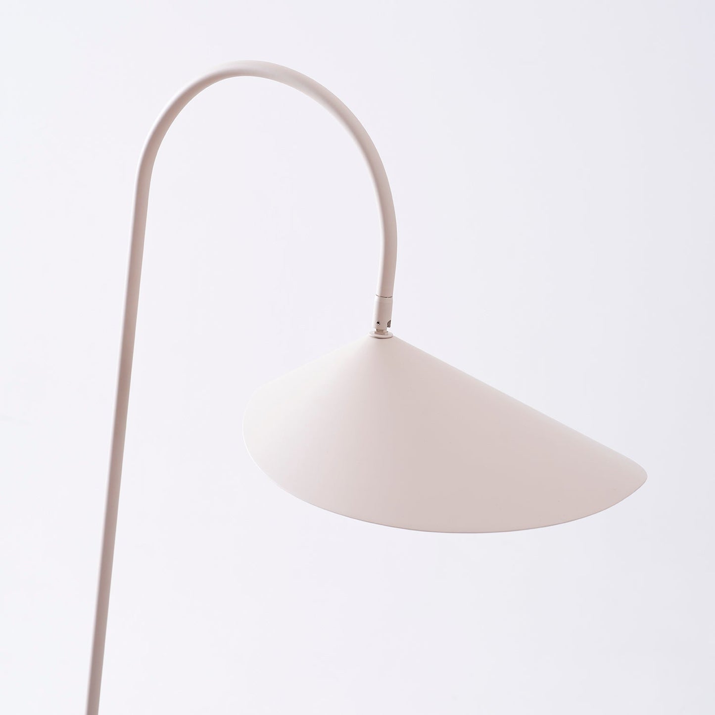 Arum Floor Lamp
