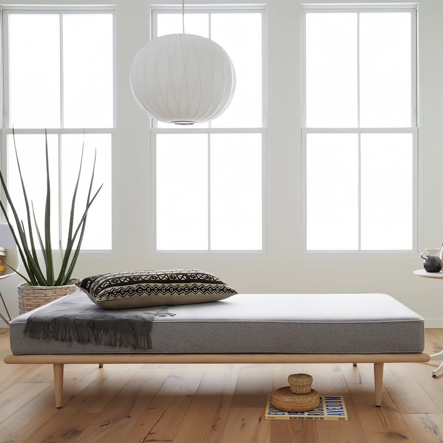 Élise Mulberry Silk Pendant Lamp