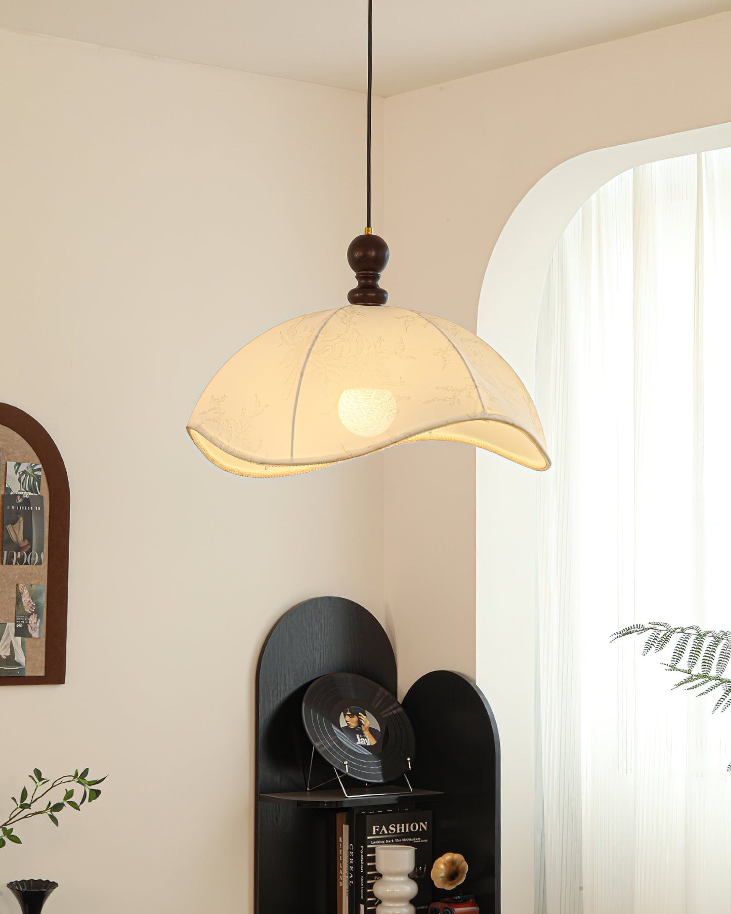 Oriente Pendant Light
