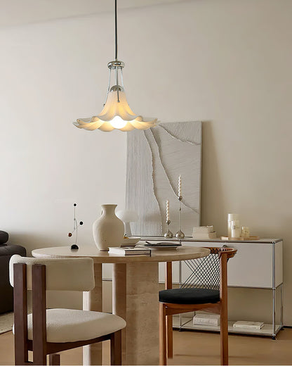 Petalia Pendant Light