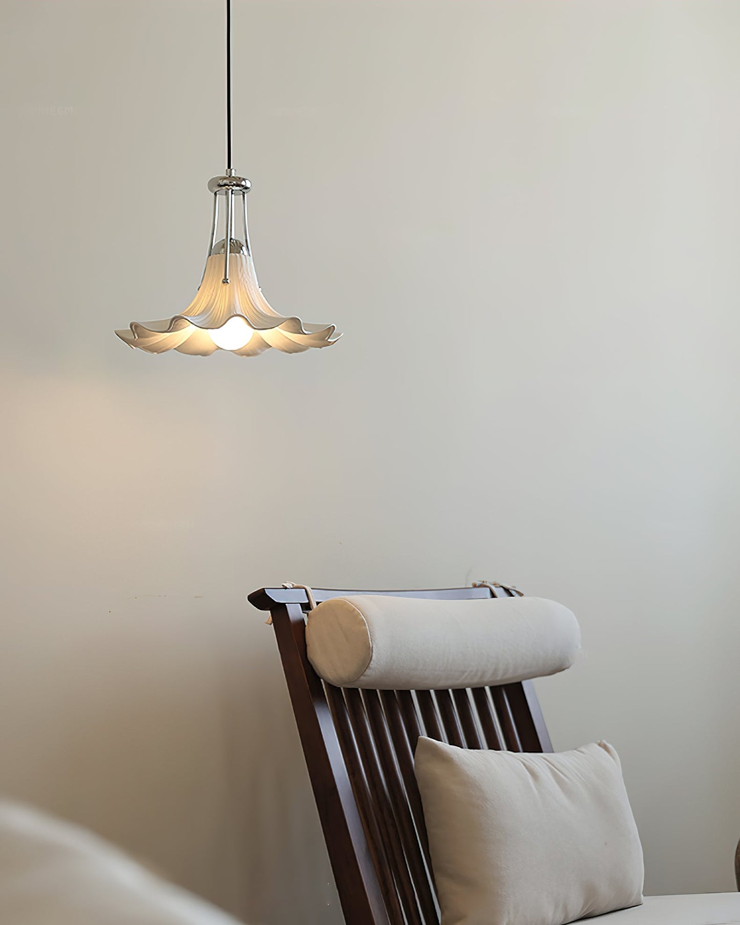 Petalia Pendant Light