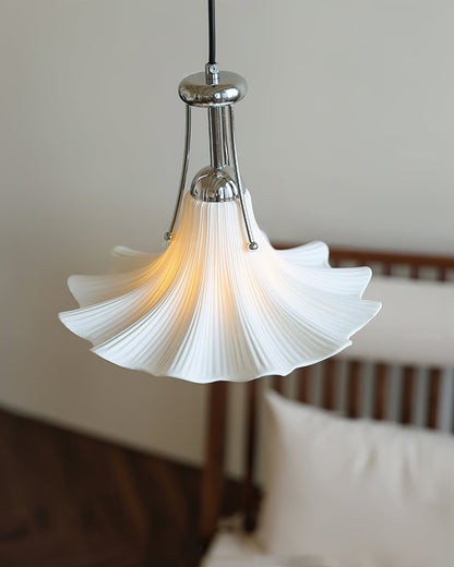 Petalia Pendant Light