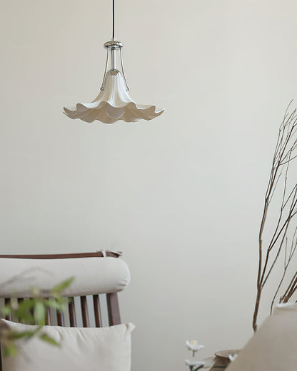Petalia Pendant Light