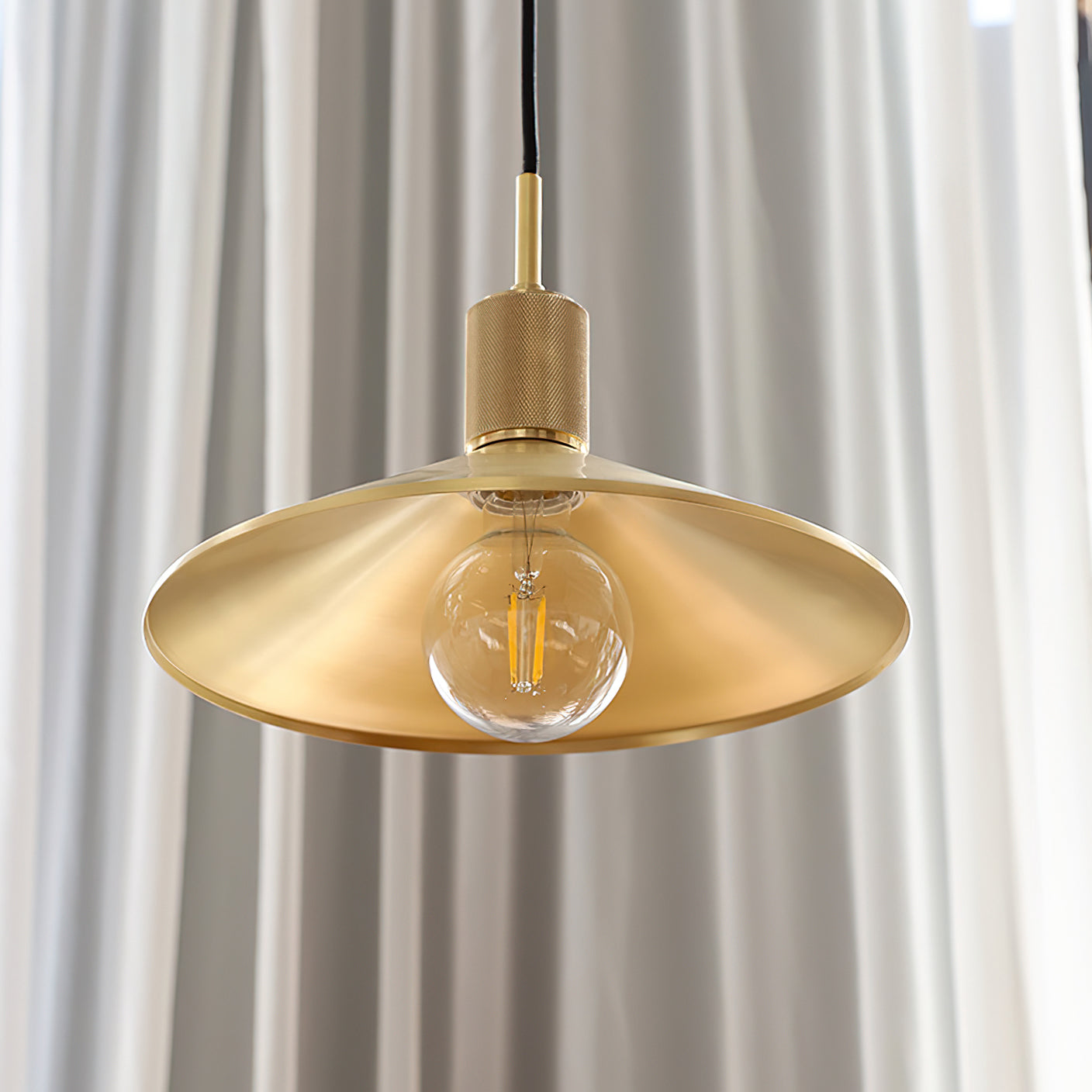 Pikart Pendant Light