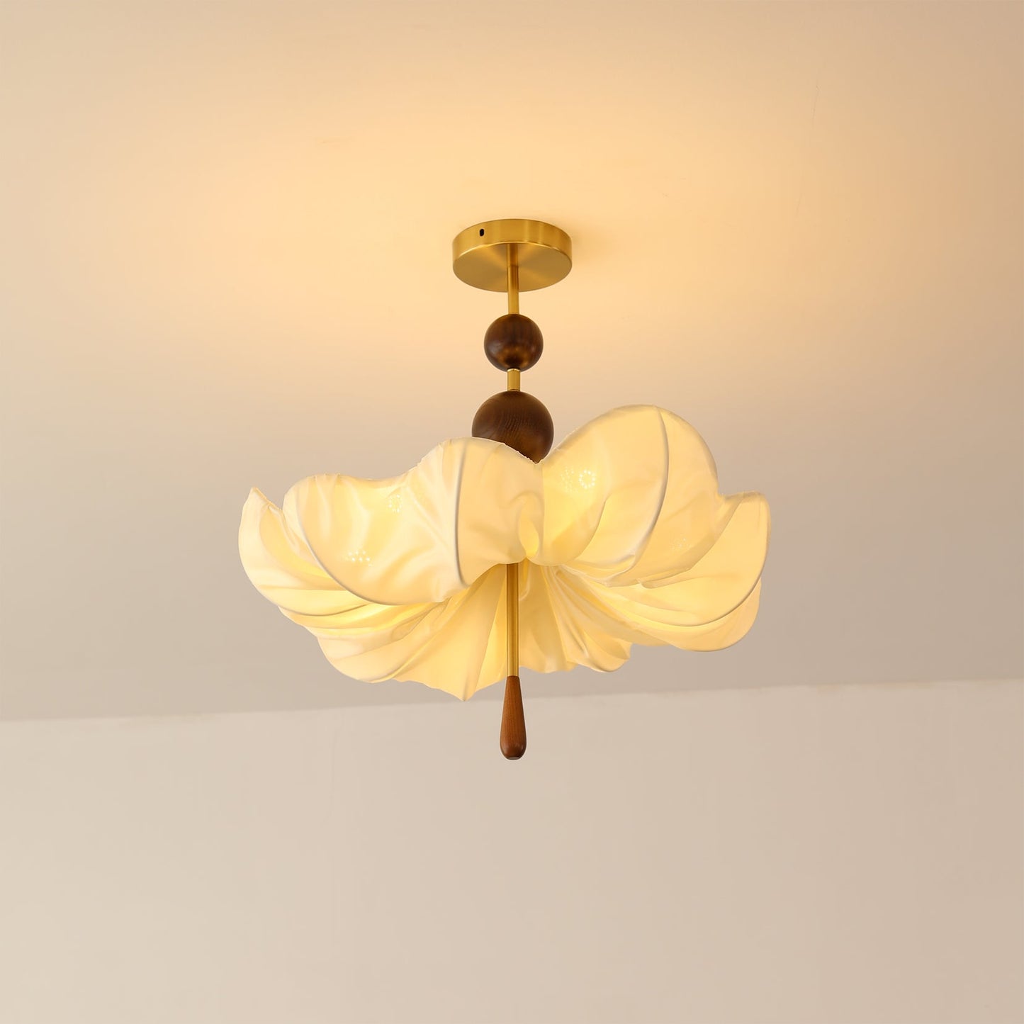 Pinctada Ceiling Light