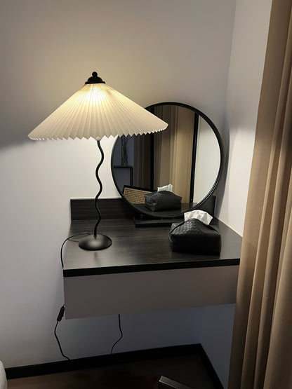 Pleated Hat Table Lamp