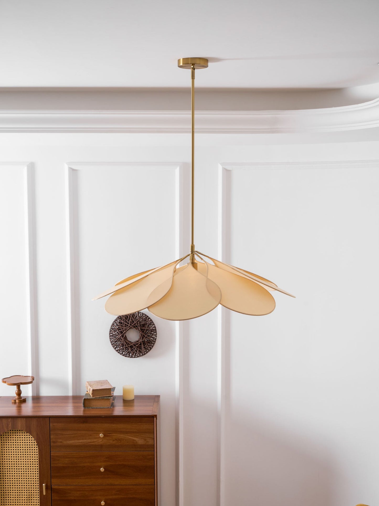 Precieuse Petals Pendant Lamp