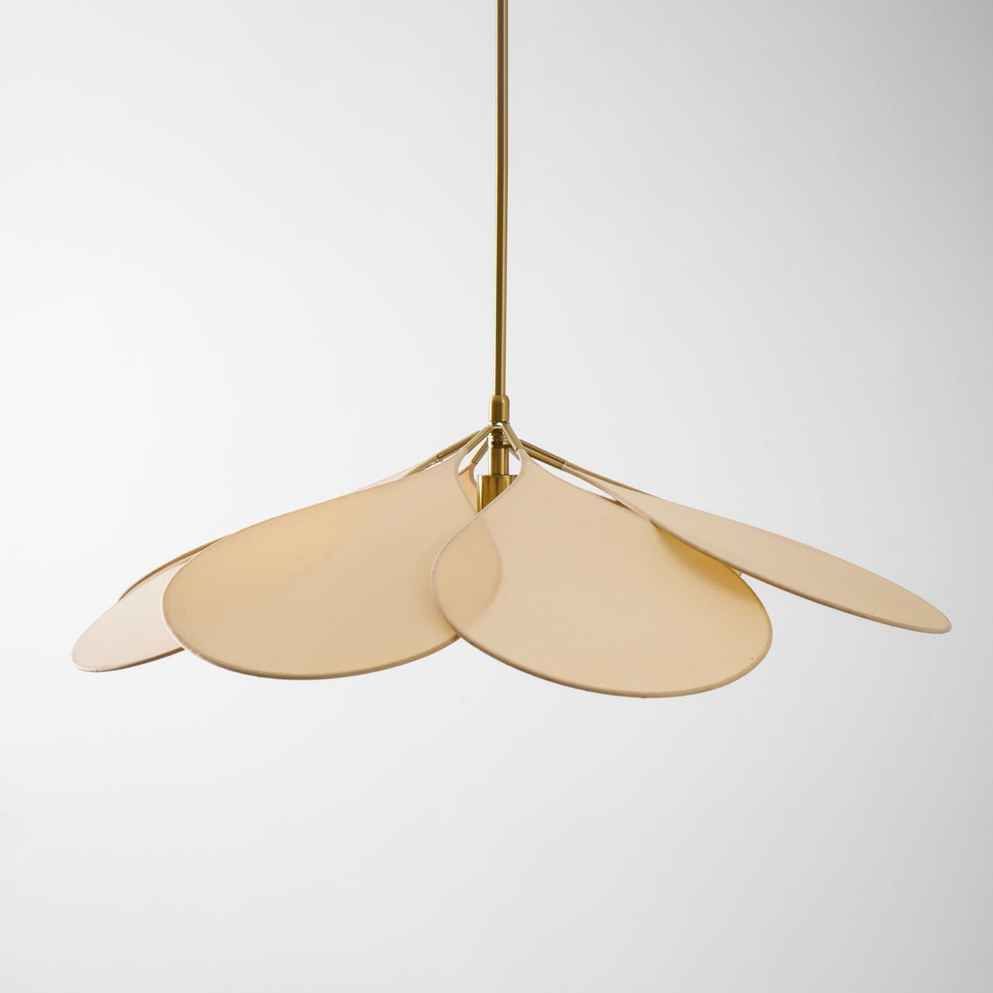Precieuse Petals Pendant Lamp