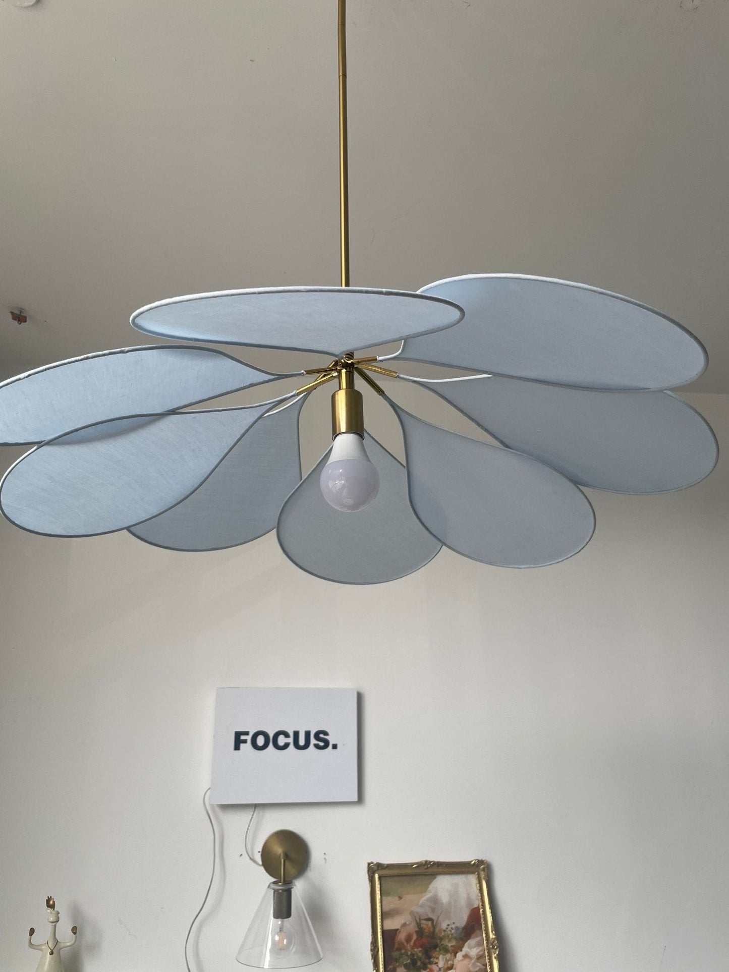 Precieuse Petals Pendant Lamp