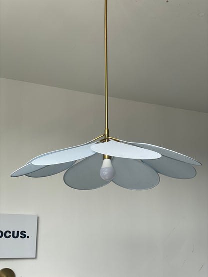 Precieuse Petals Pendant Lamp