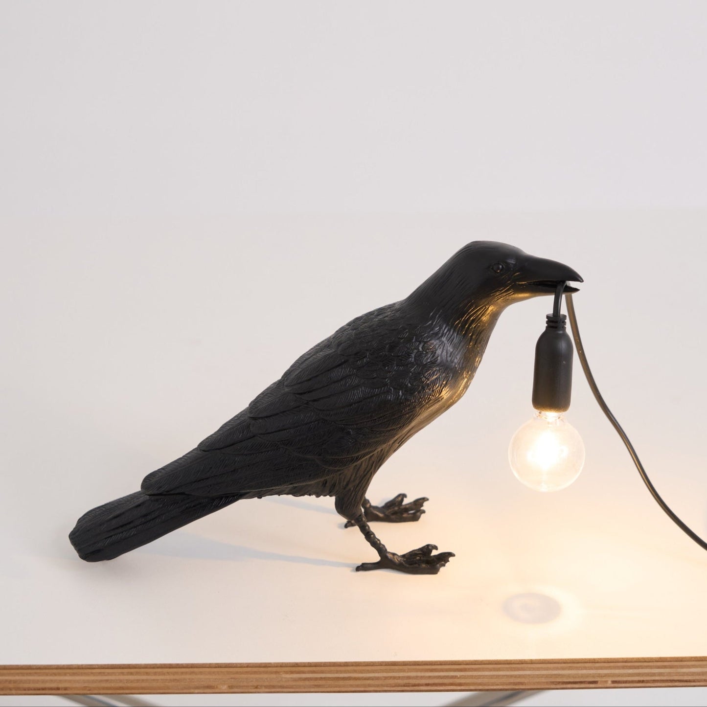 Raven Resin Table Lamp