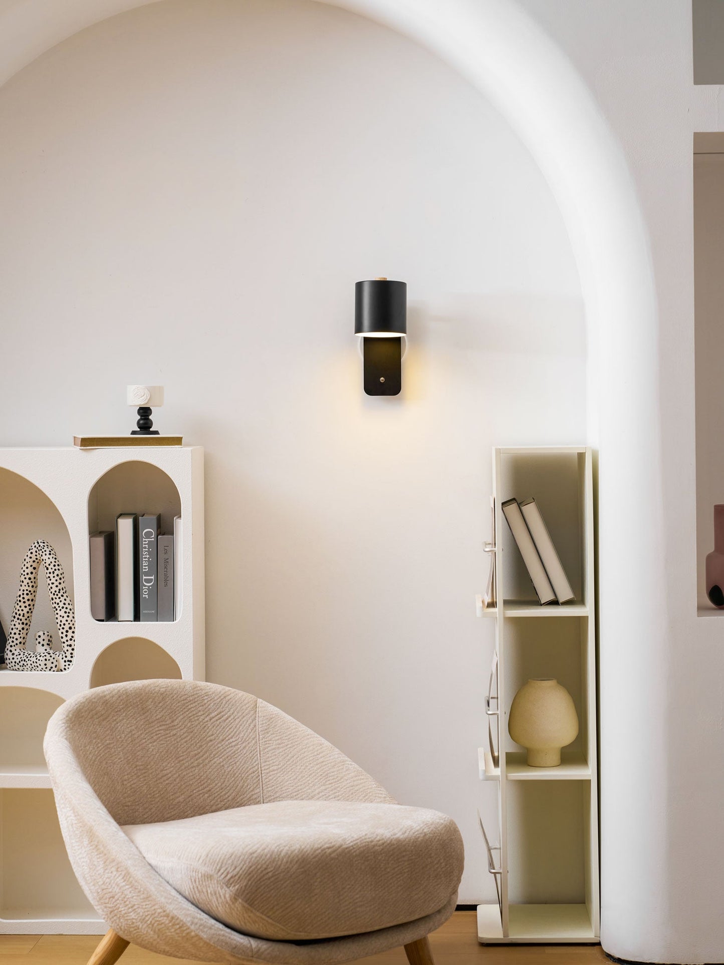 Rotatable Cylinder Rechargeable Wall Lamp