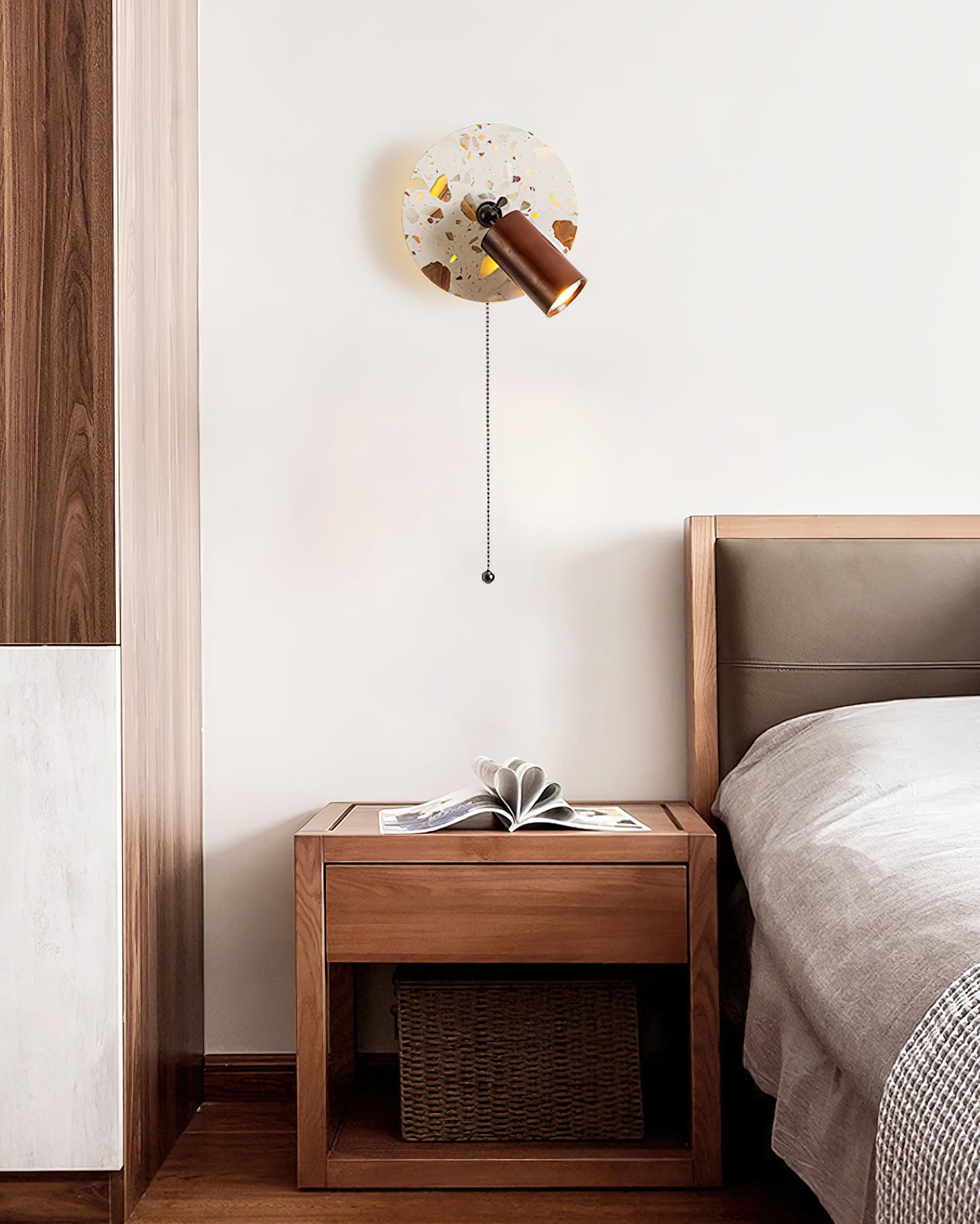Swizzle Wall Lamp