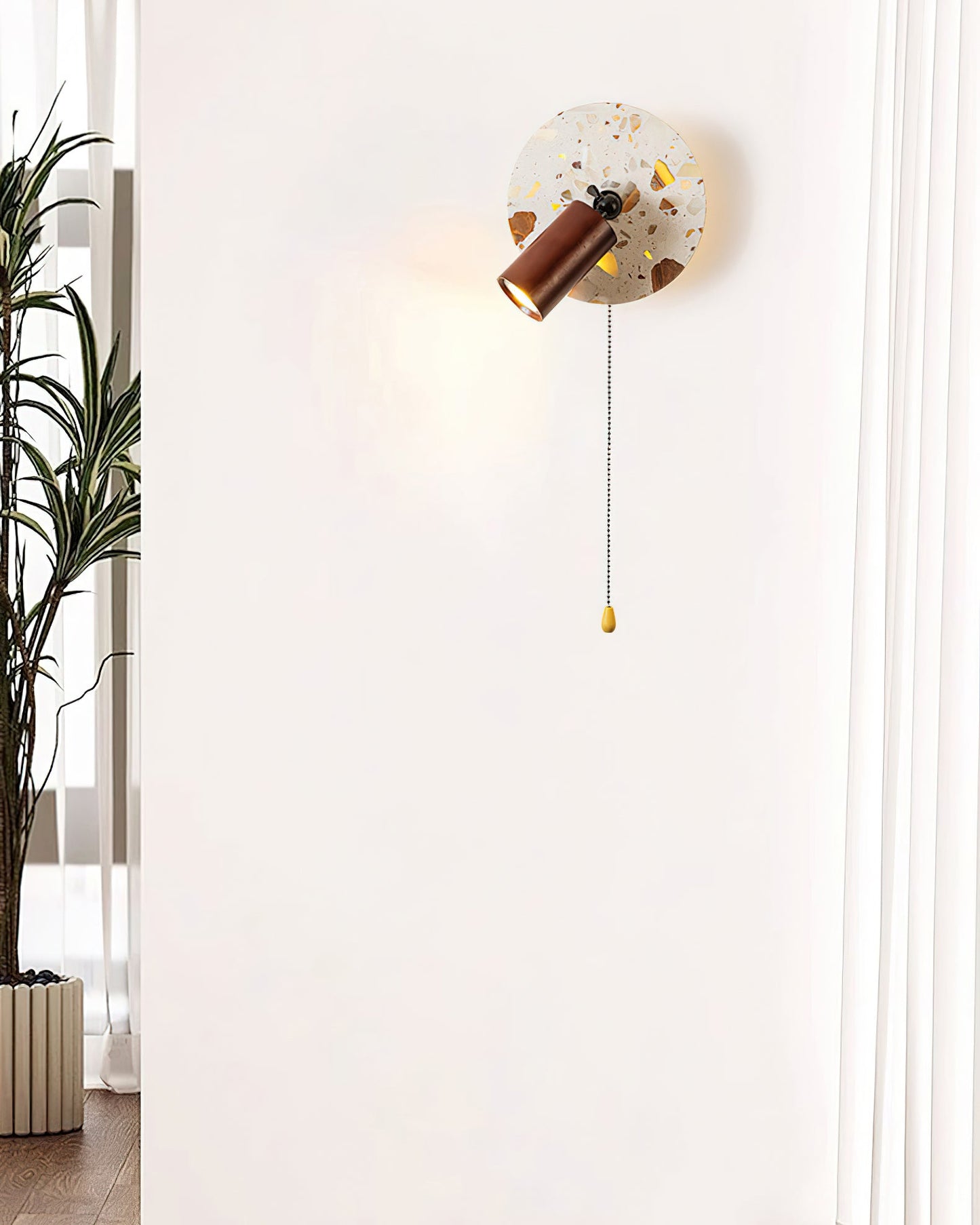 Swizzle Wall Lamp