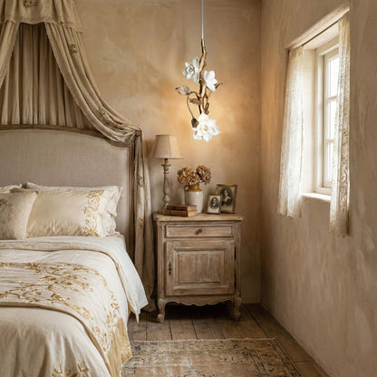 Thylane Flower Pendant Light