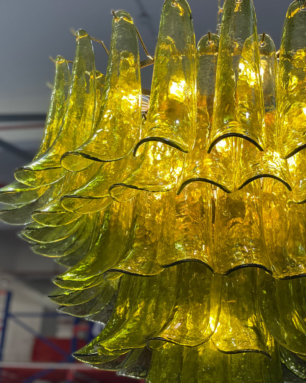 Verdant Petalo Chandelier