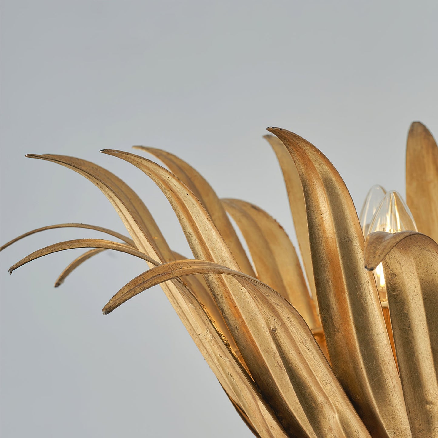 Vicenzio Leaf Pendant Light