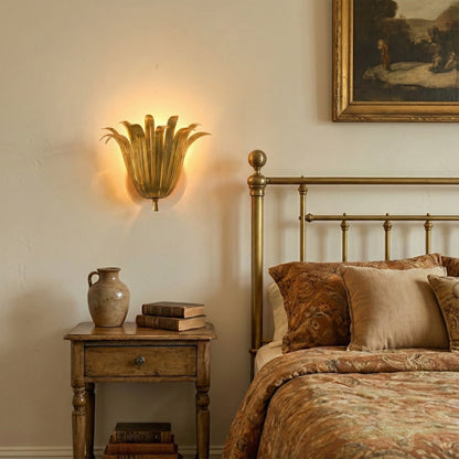 Vicenzio Leaf Wall Lamp