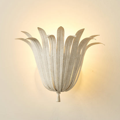 Vicenzio Leaf Wall Lamp