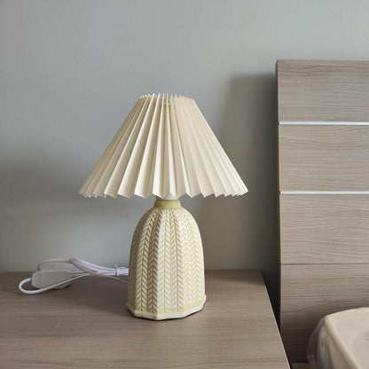 Vintage Pleated Table Lamp