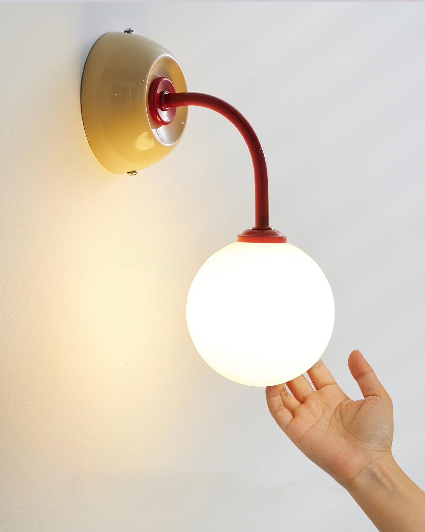Zesta Wall Lamp