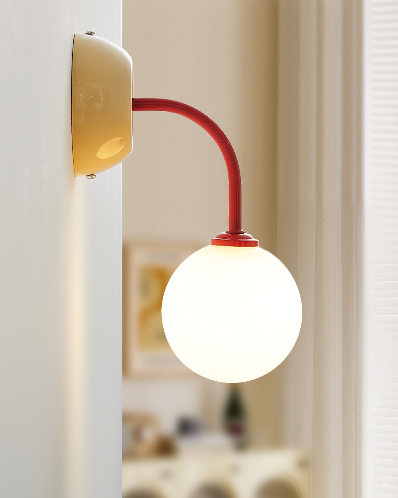 Zesta Wall Lamp