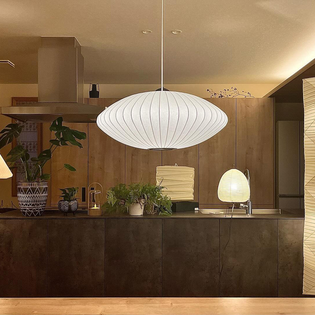 Élise Mulberry Silk Pendant Lamp