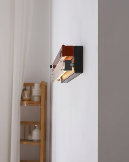 Totem Wall Lamp